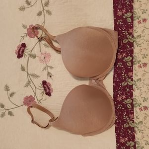 Victoria secret bra 34D